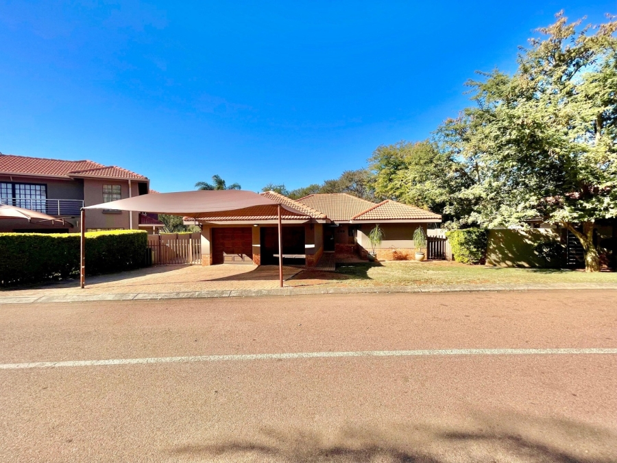 3 Bedroom Property for Sale in Hexrivier Lifestyle Estate North West